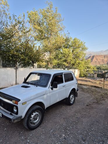 ВАЗ (ЛАДА): ВАЗ (ЛАДА) 4x4 Нива: 2005 г., 1.7 л, Механика, Бензин, Внедорожник at lalafo.kg — 5 ВАЗ (ЛАДА): ВАЗ (ЛАДА) 4x4 Нива: 2005 г., 1.7 л, Механика, Бензин, Внедорожник — 5