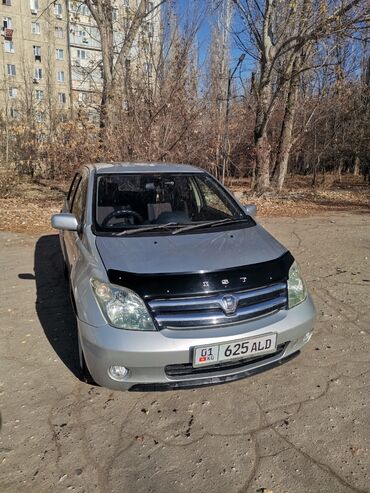 Toyota: Toyota ist: 2003 г., 1.5 л, Автомат, Бензин, Хэтчбэк