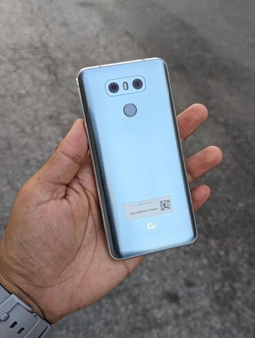 LG: LG G6, Б/у, 32 ГБ, цвет - Серебристый, 1 SIM, 2 SIM