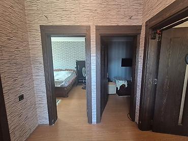 Həyət evləri və villaların satışı: 1 mərtəbəli həyət evi - Geniş daş döşəməli həyət, pilləkənlə eyvana — 6