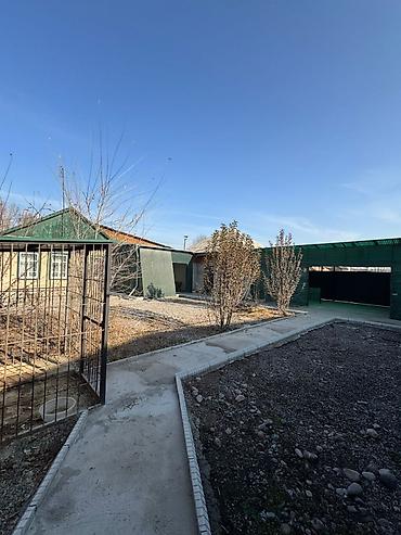 Продажа коттеджей и домов: Продаётся дом 8 соток городе Кант всё остаётся с мебелью и техникой — 1