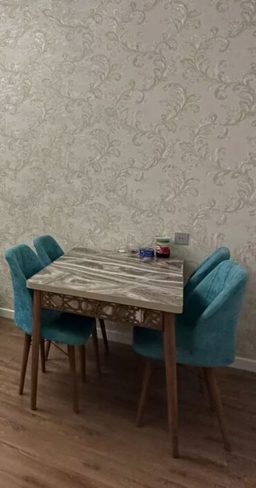 metbex ucun divanlar: Metbex Stolu 4 stulla .150 azn. Masa Açılandir. Sumqayit(24 24💫dilek