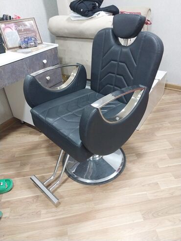 Salon, tibbi kreslolar: Salon Kreslosu. 270man. Yaxsi veziyyetdedi.(400m)alinib.Unvan 9mkr