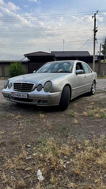 решетка 221: Mercedes-Benz E-Class: 2001 г., 2.4 л, Механика, Бензин, Седан — 2