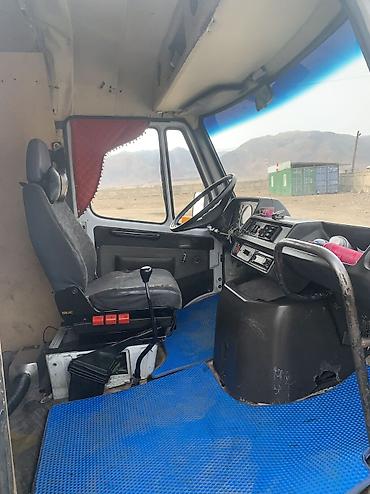 Продажа авто: Mercedes-Benz Спринтер: 1991 г., 3 л, Механика, Дизель, Бус — 5