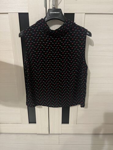 Sviterlər: Sviter, Yves Saint Laurent, M (EU 38), rəng - Qara
