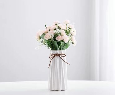 ваза хрустальная: Керамическая ваза для цветов 
цена : 900 с
+ подарочная коробка 🛍️🛍️