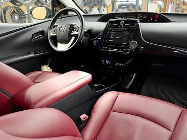 Toyota: Toyota Prius: 2018 г., 1.8 л, Автомат, Электромобиль, Лифтбек — 7