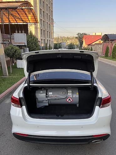 byd e2: Kia K5: 2017 г., 2 л, Автомат, Газ, Седан — 6