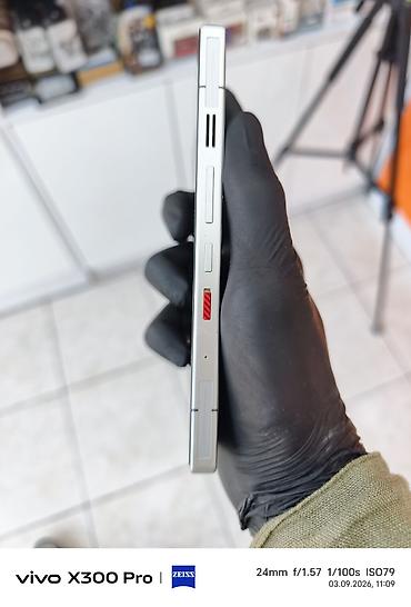 red ayland: ZTE Nubia Red Magic, 512 GB — 6