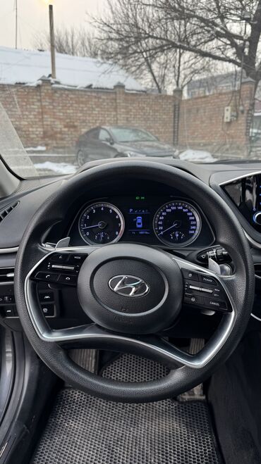 Hyundai: Hyundai Sonata: 2019 г., 2 л, Автомат, Газ, Седан — 7