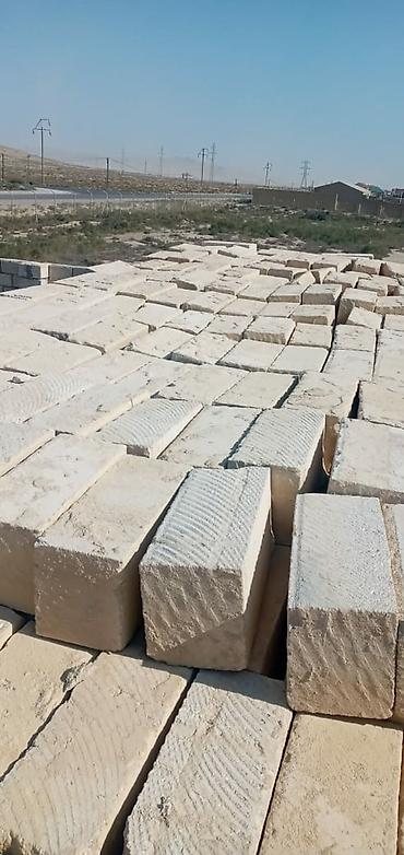 qaradağ daşı: Kubi̇k mi̇şar daşi kubi̇k daş. Standart eyni ölcüdə (39sm×19sm×16sm) — 7