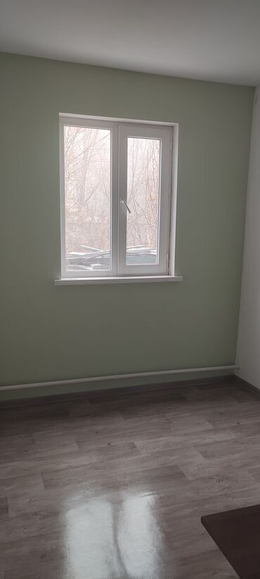 квартира долгосрочн: 2 бөлмө, Кыймылсыз мүлк агенттиги, Чогуу жашоосу жок, Жарым -жартылай эмереги бар