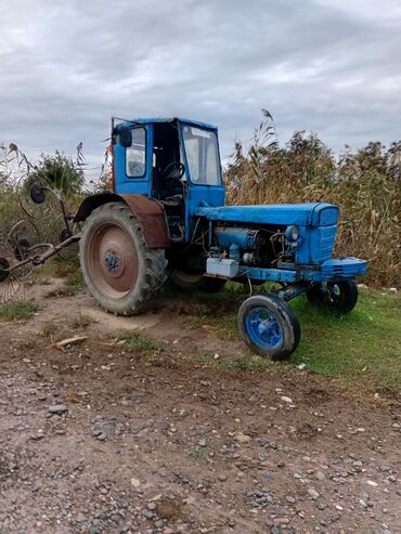 купить чехлы на авто: Traktor T28, motor 0.2 l, İşlənmiş