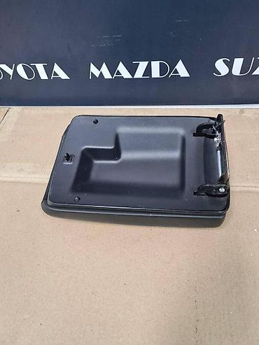 Nasloni za ruke: NASLON ZA RUKE KOZNI ZA NISSAN QASHQAI, QASHQAI + 2 OD 2010. DO 2013 — 4