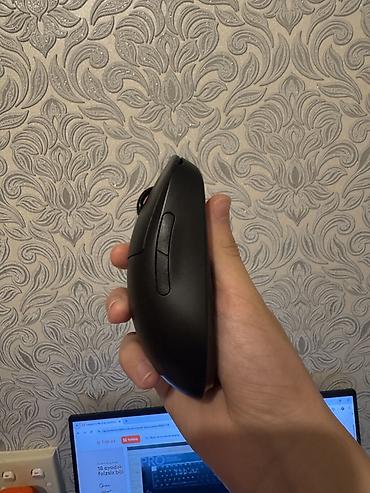 ikinci el 14 pro max: Logitech G PRO Wirelles simsiz gaming mouse Yığcam və minimal dizayna — 4