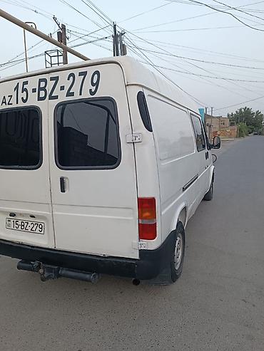 Ford: Ford Transit yük/furqon mikroavtobusu - Korpus: yüksək tavanlı, uzun — 6