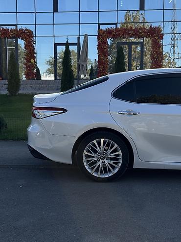 lexus rx 2009: Toyota Camry: 2018 г., 2.5 л, Автомат, Гибрид, Седан — 9