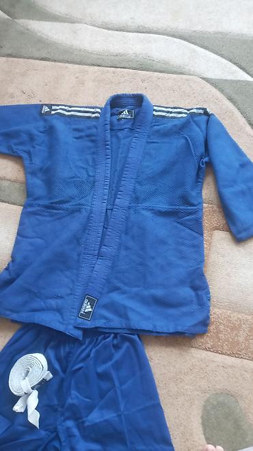 кимона: Б/у Кимоно для дзюдо Adidas, синее подходит для детей 10-11 лет — 1