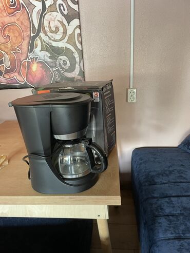 кофе апарат: Продаю кофе аппарат! Кофе машинка Новая цена 1000 сом