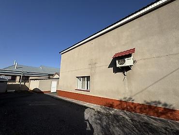 Продажа коттеджей и домов: Продается капитальный двух этажный дом В городе Кара-Балта на улице — 5