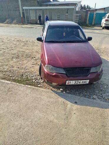 капот мазда 6: Легковой автомобиль седан, бордовый цвет. Передний привод. Кузов с 4