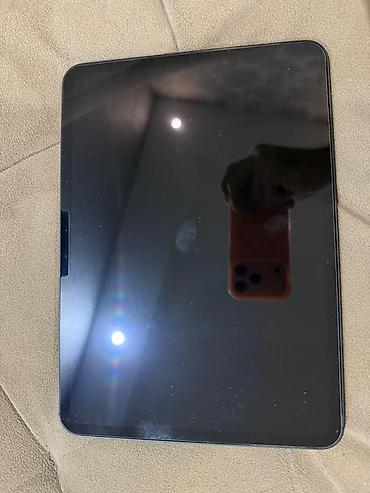 ipad a16: İşlənmiş Apple iPad Pro 11 (2018), 11", 256 GB — 1