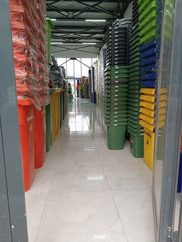 Tullantı qabları: Zibil qutulari

kreditle de verilir. 

Tək şəxsiyyət vəsiqəsilə kredit — 10