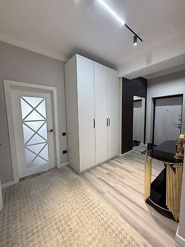 Продажа квартир: 4 комнаты, 120 м², 3 этаж — 3