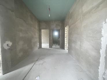 qaraj satilir: 3 otaqlı, 104 kv. m, Kredit var, Təmirsiz — 9