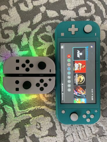 купить бу напольный кондиционер: Nintendo switch lite Joy con белого цвета Игры на консоли: EA FC 25