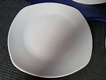 pivski set cena: Tanjiri novi,vintaz Van Well porcelan Nemacka. Desertni tanjiri — 7
