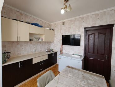 комната с подселением в бишкеке: 2 комнаты, 72 м², 108 серия, 9 этаж, Косметический ремонт