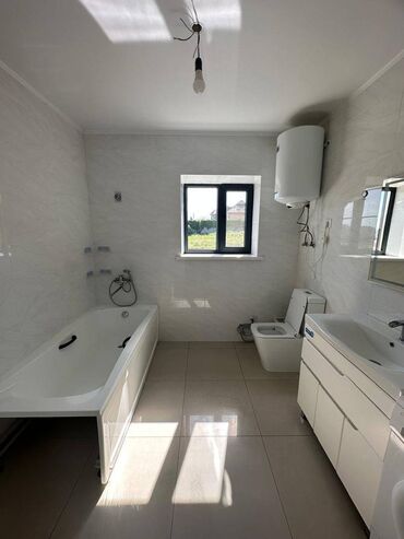 сдаётся частный дом бишкеке: 200 м², 5 комнат, Евроремонт