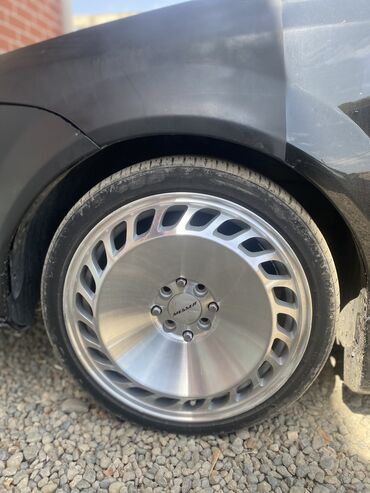 bbs disklər: Disk AMG R 17, 8 Boltlu