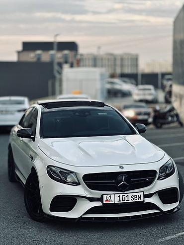 mercedes 500: Mercedes-Benz E-класс AMG: 2018 г., 4 л, Автомат, Бензин, Седан — 9