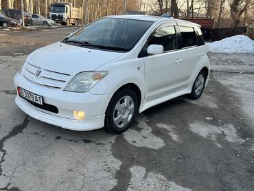 машина жонундо маалымат кыргызча: Toyota ist: 2002 г., 1.3 л, Автомат, Бензин, Хетчбек