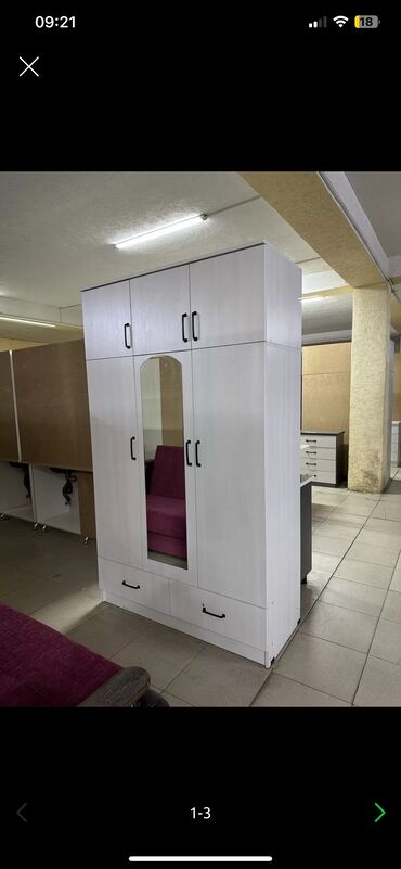 шкаф с большим зеркалом: Гардеробный Шкаф, Для одежды, Б/у