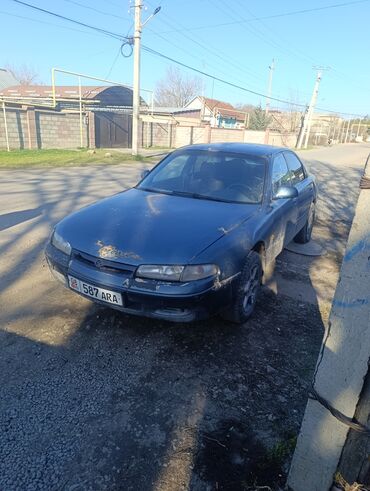 mazda 626 авто: Mazda Cronos: 1994 г., 1.8 л, Механика, Бензин, Седан