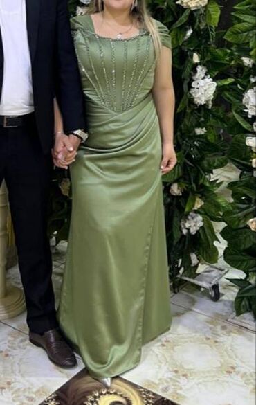 голубые мужские костюмы: Вечернее платье, Макси, Burberry, XL at lalafo.az голубые мужские костюмы: Вечернее платье, Макси, Burberry, XL