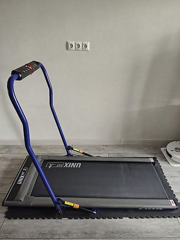 r300: Беговая дорожка UnixFit R-300CB - компактная складная модель для дома — 1