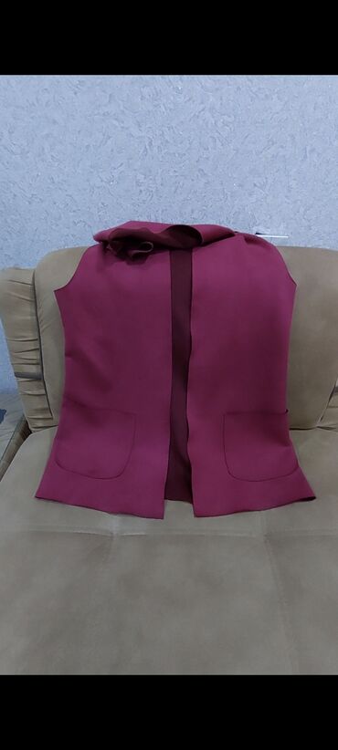 Dəstlər, kostyumlar: Qadın geyimləri. 5-7-10-15-20 azn. Xacmaz ve Bakıda yaşayanlar ucun — 1