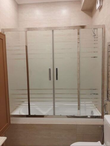 Duş kabinaları, arakəsmələr: Yeni Üstü açıq kabina, Künc üçün, Ödənişli çatdırılma — 25