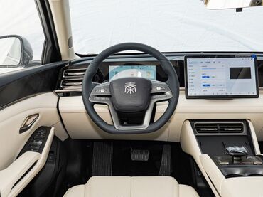 BYD: BYD Qin Plus – hibrid sedan - Gümüş rəngli, aerodinamik kuzov, iri — 8