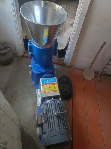 Yağ çəkən aparatlar: Salam. təzədir isdənmiyib 3 faza 7,5kvt 1440 abarot 1 saata 300-400