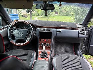 решетк: Mercedes-Benz E-Class: 1995 г., 2.3 л, Механика, Бензин, Седан — 3