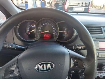 Kia: Kia Rio: 1.4 l | 2013 il Krossover — 7