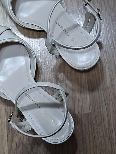 Basanoşka və səndəllər: Aldo, Ölçü: 36, rəng - Bej, Yeni — 1