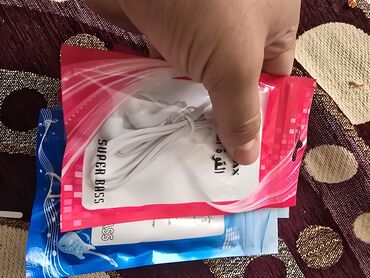 qulaqcıq iphone: Yeni Simli Qulaqcıqlar, Samsung, rəng - Ağ