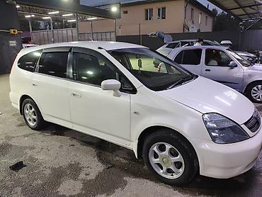 стрим 2 0: Honda Stream: 2002 г., 2 л, Автомат, Бензин, Универсал — 3